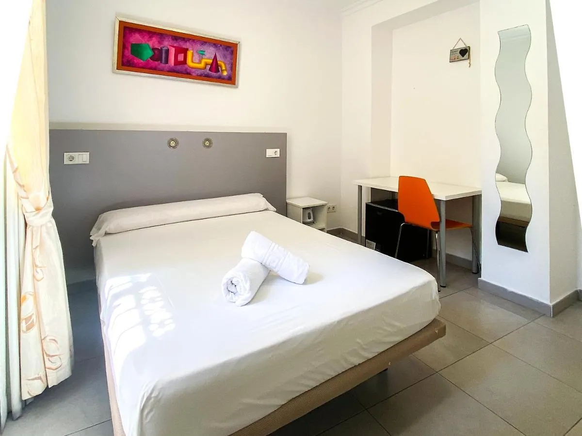 Hostal Bruselas Málaga Hostel