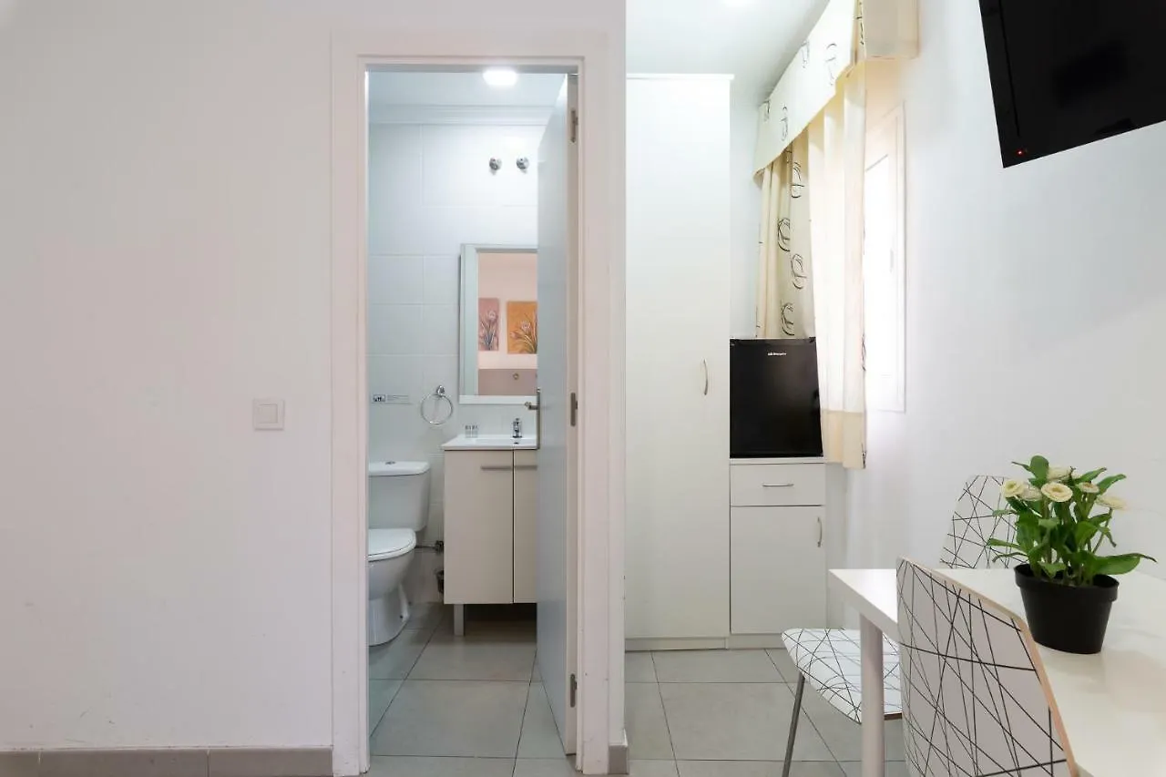 Hostal Bruselas Малага 0*,  Испания